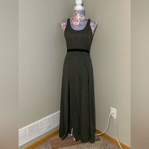 Silence + Noise Green Sleeveless Scoop Neck Maxi Dress